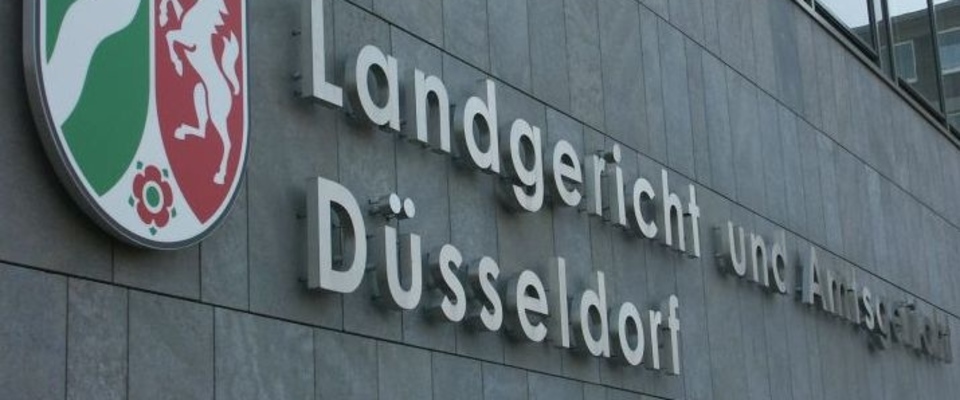 schriftzug landgericht und amtsgericht